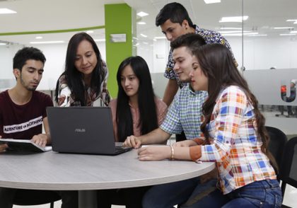 Estudiantes uteístas